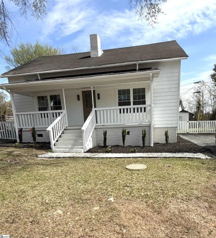 41 2Nd Street active home in Woodside Mill, Greenville, SC