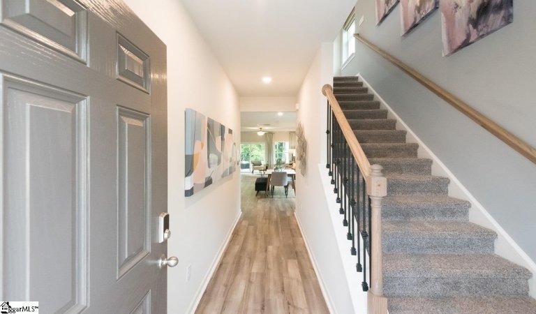 989 Penfold Pointe Pointe active home in Brayfield Manor, Wellford, SC