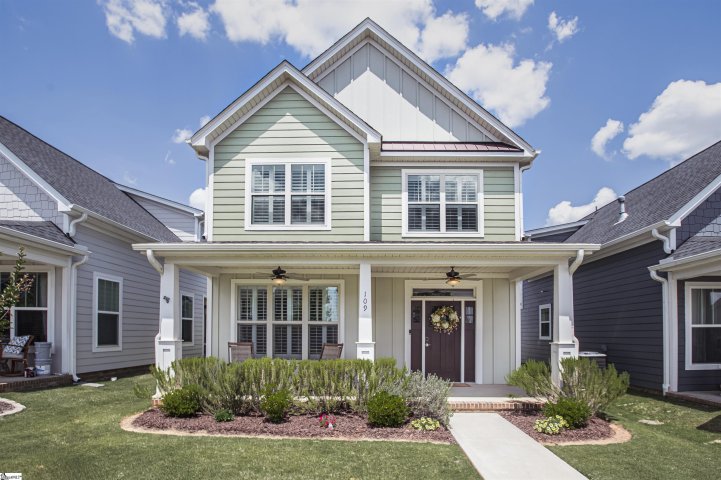 109 Townsend Avenue active home in Oneal Village, Greer, SC
