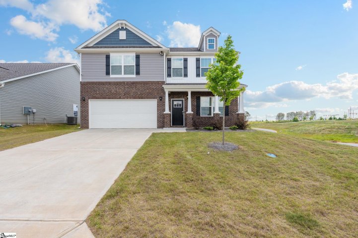 906 Pineland Drive active home in Hunters Ridge, Woodruff, SC