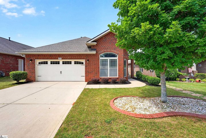 253 Scottish Avenue pending home in Fox Trace, Simpsonville, SC
