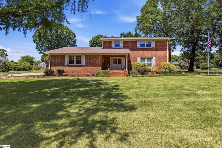 479 Ransdell Drive pending home in Hillbrook Forest, Spartanburg, SC