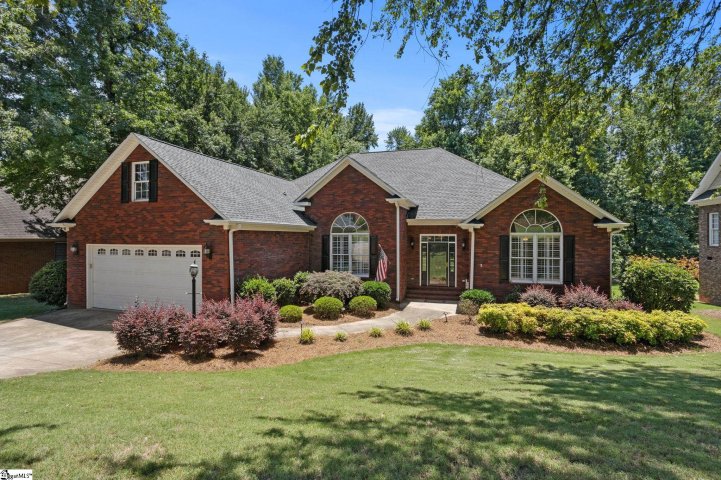 Homes in Sterling Estate, Boiling Springs