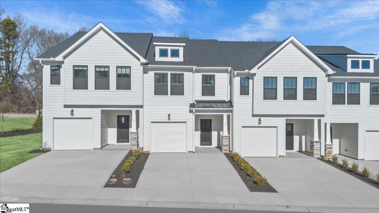 A home in Gresham Station, Simpsonville