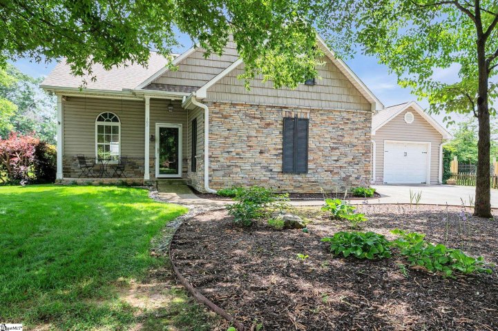 Homes in Camelot, Spartanburg