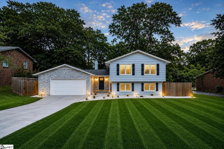 Homes in Chestnut Hills, Greenville