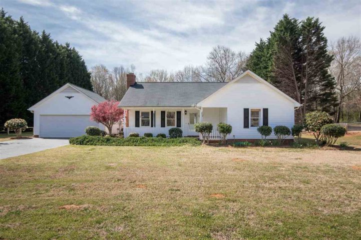 15 Lee Street sold home in EZ Heights, Lyman, SC