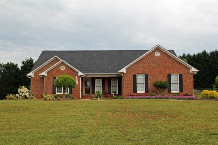 305 Haystack Hill sold home in Moores Crossing, Roebuck, SC