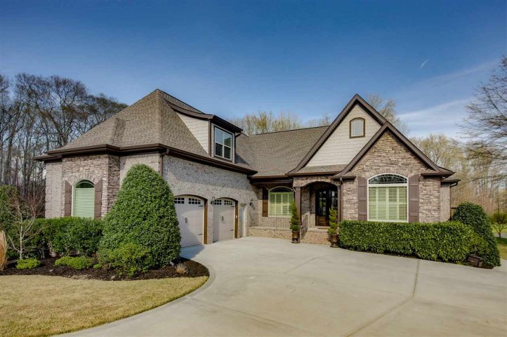 370 Winesap Rd sold home in Apple Valley, Duncan, SC