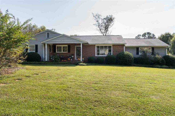 143 Woodhaven Drive sold home in Eastway Park, Spartanburg, SC
