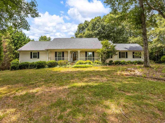 145 Commodore Drive sold home in Berry Farm, Duncan, SC