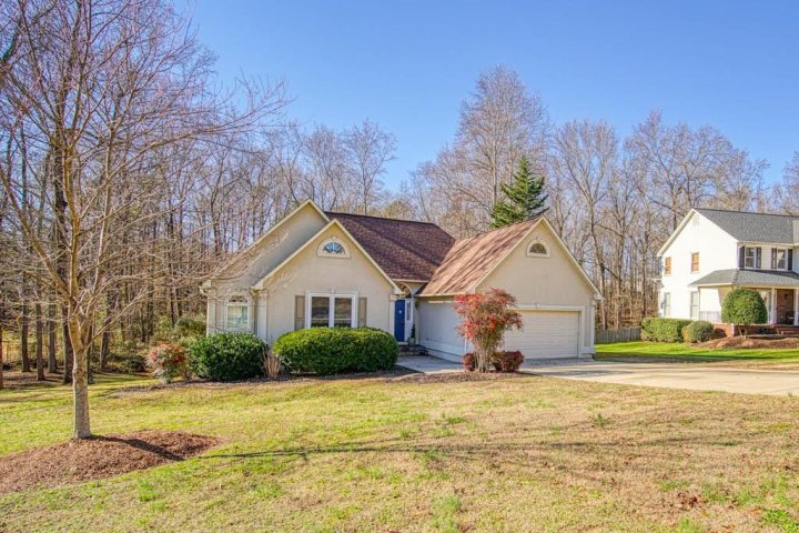 433 Litchfield Dr sold home in Bradford West, Moore, SC