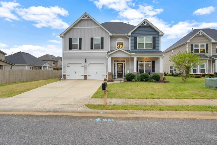 207 E Farrell Drive sold home in Reidville Crossing, Woodruff, SC