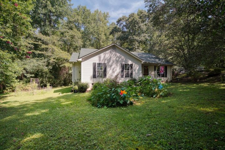 124 Woodruff Lane sold home in Pinewood South, Moore, SC