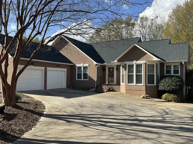 432 Thorn Meadow Lane sold home in Farm Lake, Boiling Springs, SC