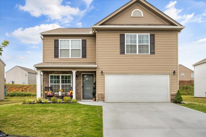 543 Falls Cottage Run sold home in Clairmont Estates, Boiling Springs, SC
