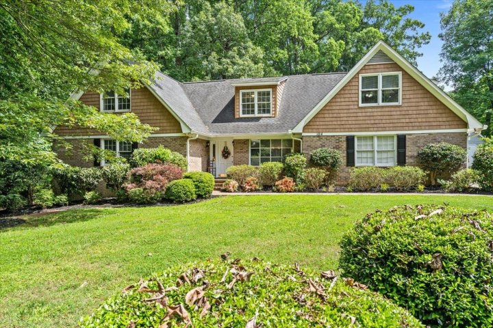 104 E Croydon Court sold home in Sedgewood, Easley, SC