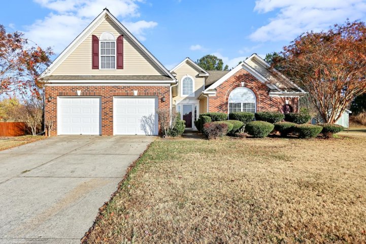 712 Golden Tanager Court sold home in Carey Plantation, Greer, SC