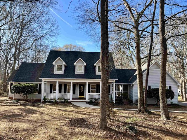 253 Farm Lake Rd sold home in Farm Lake, Boiling Springs, SC