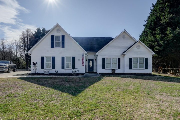 219 SW Fieldsedge Drive sold home in Poplar Knoll, Moore, SC