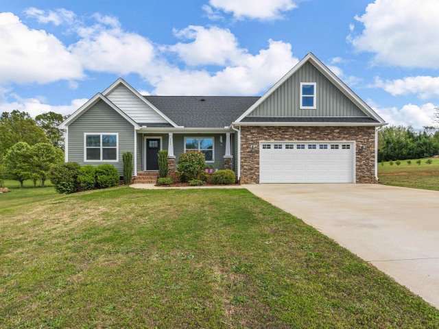 111 Millstone Drive sold home in Old Mill Estate, Campobello, SC