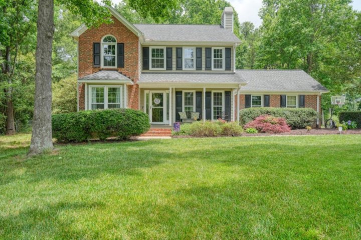 28 Angela Circle sold home in Chestnut Lake, Inman, SC