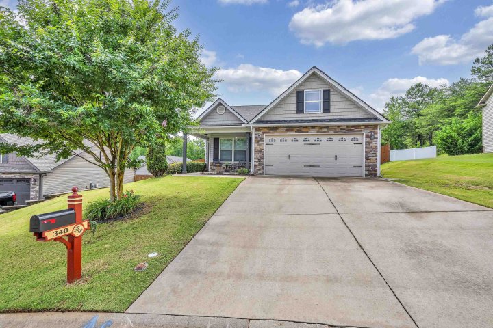 340 Gleaner Drive sold home in Harvest Ridge, Inman, SC