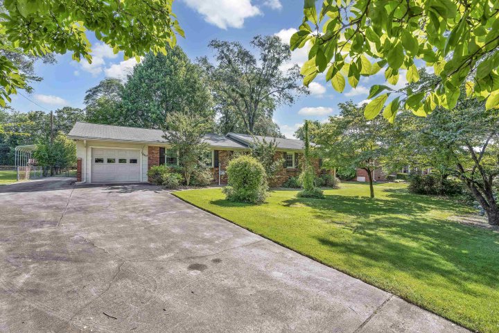 110 Ridgeway Road sold home in Shoreswood, Spartanburg, SC