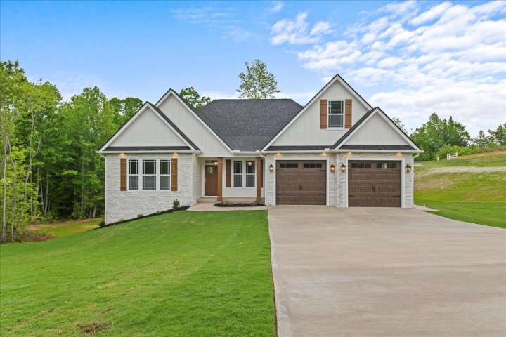 138 Eagles Crest Drive sold home in Pointe Summit, Marietta, SC