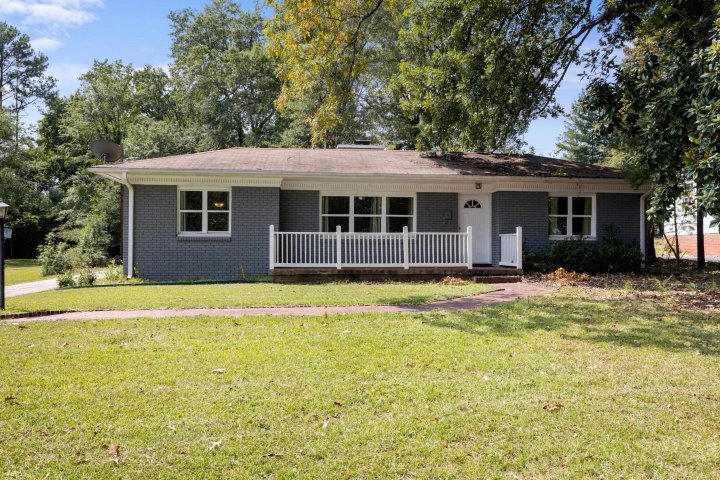 310 Briarwood Road sold home in Cleveland Heights, Spartanburg, SC