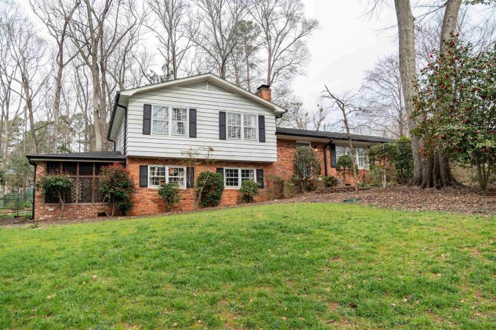 295 Fairlane Drive sold home in Lakeforest Hills, Spartanburg, SC