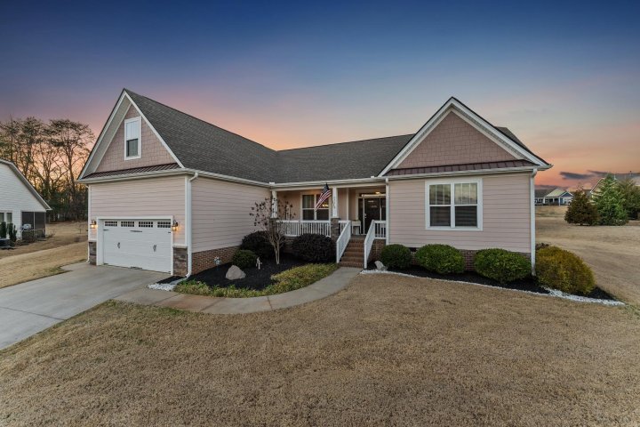 604 Snowshoe Court sold home in Breckenridge, Travelers Rest, SC