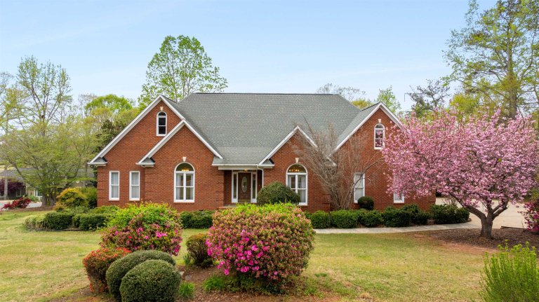 232 River Falls Drive sold home in River Falls Pl, Duncan, SC