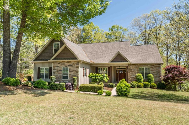 322 Roy Hall Way sold home in Cane Creek, Campobello, SC