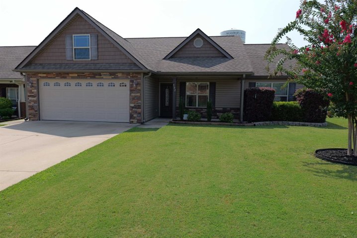 502 E Heatherstone Lane sold home in Four Seasons, Roebuck, SC