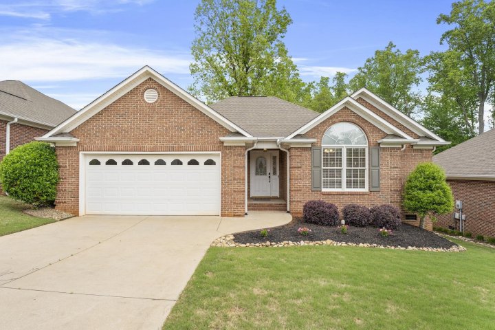125 Hidden Ridge Drive sold home in Rivermill Place, Spartanburg, SC