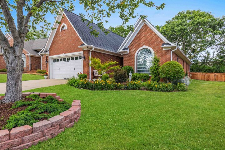 413 Rambling Rose Way sold home in Arbours West, Moore, SC