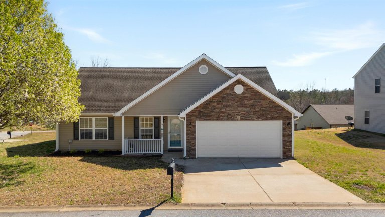640 Slippery Moss Drive sold home in Shoally Brook, Spartanburg, SC