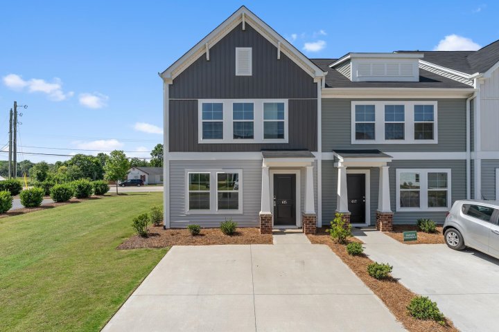615 Blossom Run sold home in East Main Meadows, Spartanburg, SC