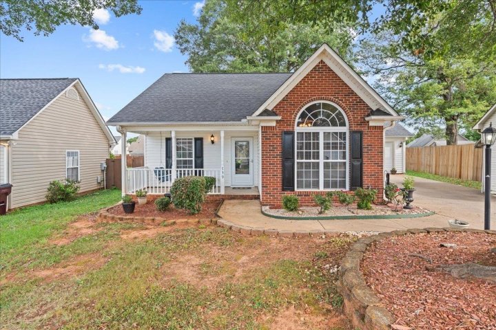 739 Running Creek Lane sold home in Willowbrook, Boiling Springs, SC