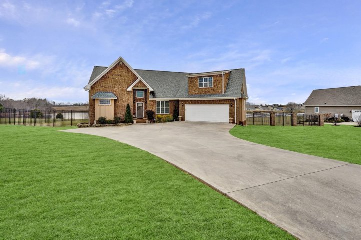 105 N Stallion Drive sold home in Farm Lake, Cowpens, SC