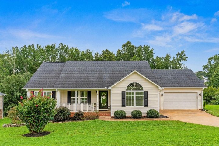 808 N Alderwood Road sold home in Lightwood Farms, Woodruff, SC