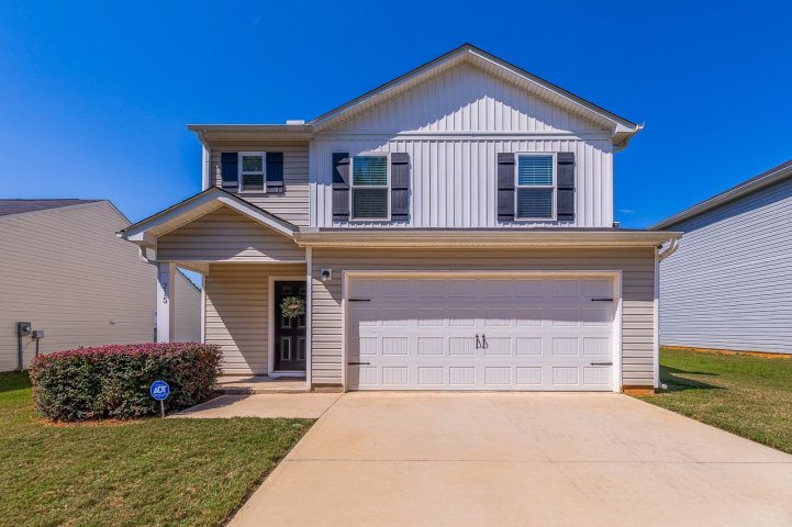 215 Penny Bennett Road sold home in Bella Casa, Spartanburg, SC