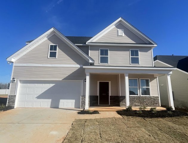 1009 Skidaway Drive active home in Halton Oaks, Spartanburg, SC