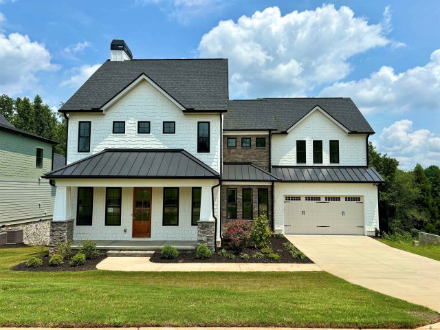 1019 Tudor Cottage Trail active home in The Cottages At Turtle Creek, Boiling Springs, SC