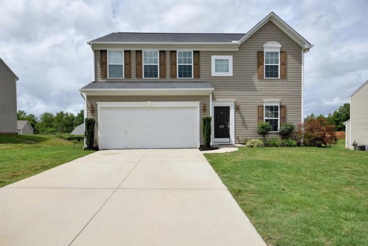 408 Sweeny Court active home in Cobbs Creek, Boiling Springs, SC