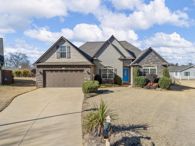335 War Emblem Drive sold home in Belmont, Boiling Springs, SC