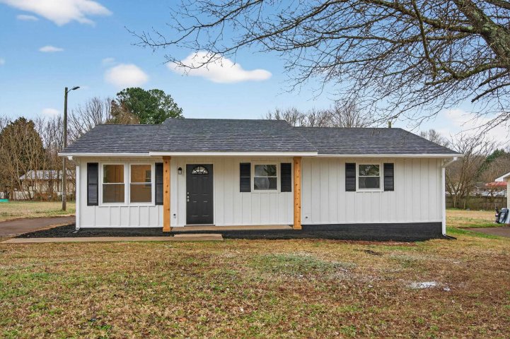 16 Ford Drive sold home in Brookside Village, Wellford, SC