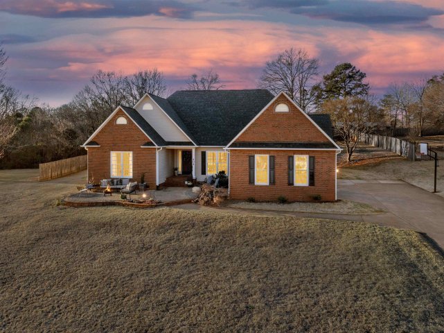404 Grayson Drive sold home in Shenandoah III, Moore, SC