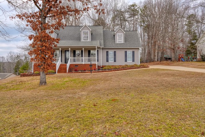 160 Blake Garrison Drive sold home in West River Grove, Roebuck, SC